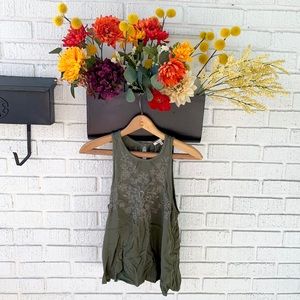 Bleuh Ceil Olive Green Floral Print Tank Top With A Keyhole Back Size XS